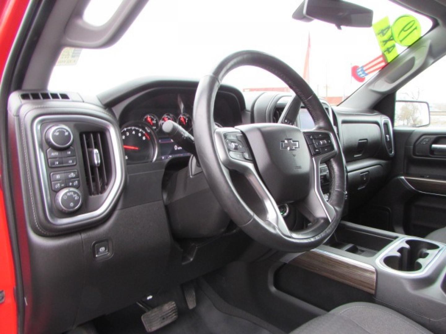 2019 Red Hot /Jet black Chevrolet Silverado 1500 RST (1GCUYEED2KZ) with an 5.3 Ecotec3 V8 engine, 8 speed automatic transmission, located at 4562 State Avenue, Billings, MT, 59101, (406) 896-9833, 45.769516, -108.526772 - 2019 Chevrolet Silverado 1500 RST Crew Cab 4WD - One owner! 5.3L Ecotec3 V8 engine - 8 speed automatic transmission - RST - True North Edition - 4WD - 99,402 miles - One owner RST package - True North package - Z71 off road package - dual zone climate control - air conditioning - tilt and telesco - Photo#11